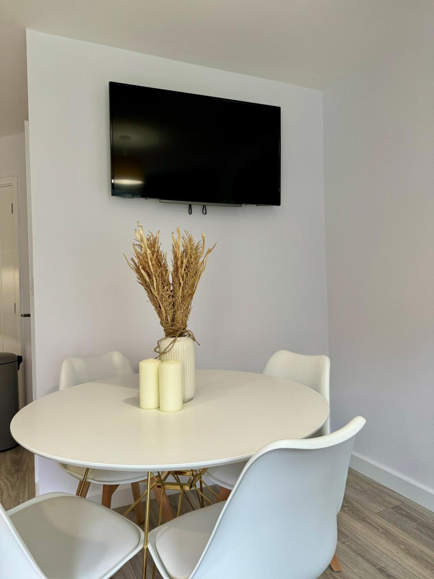 ヨークBrand New Flat 5 With Free Parking And Fast Wifiアパートメント エクステリア 写真